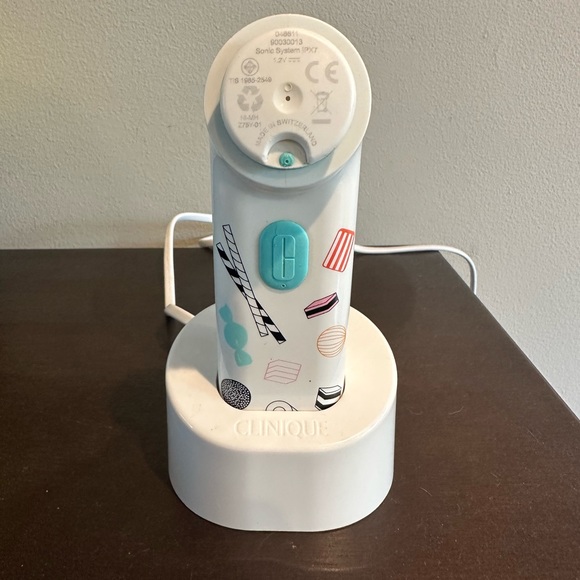 Clinique Other - Clinique Sonic Cleansing System (Brush head not included)